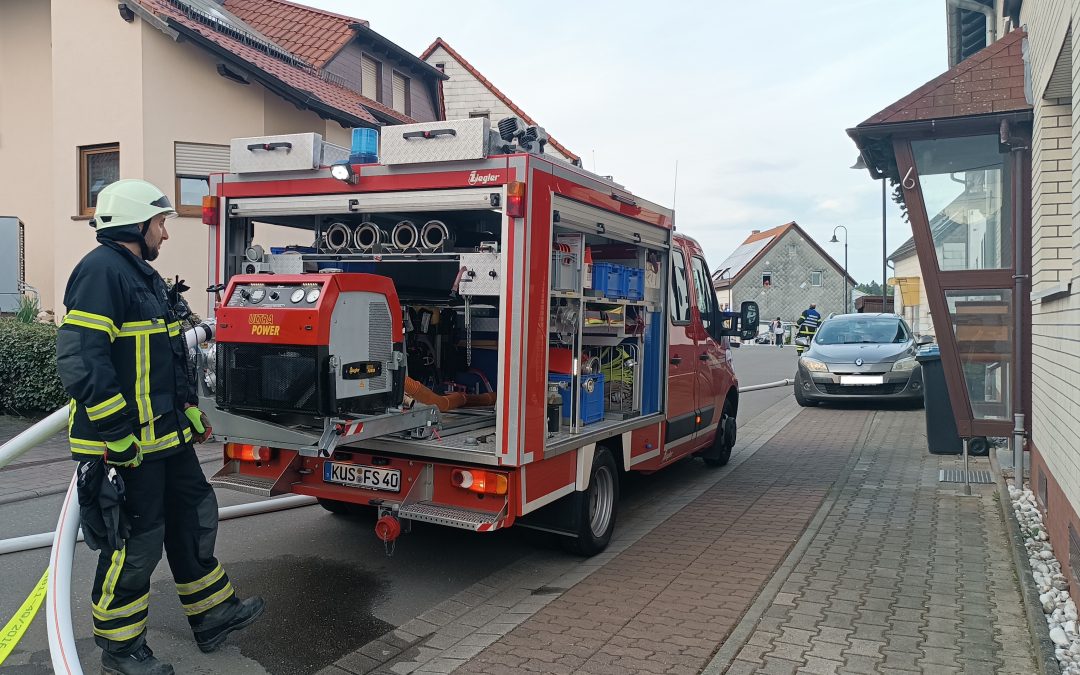 Rauchentwicklung aus Gebäude, Börsborn